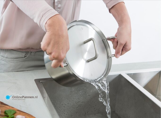bk q-linair master staal kookpan 16 cm B9790316