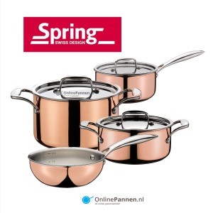 Spring Culinox Kookpan 20 cm met deksel art. nr. 0715450620  Inhoud:  1 Kookpan ø 20 cm Hoogte 12,0 cm ca. 3,7 liter Productspecificaties:  Merk : Spring Model : Culinox Type pan(en): Kookpan 20 cm Aantal delen: 1 Kleur: Koper Type bodem : 5-ply koper, aluminium en rvs Overschakelbaar van warmtebron: ja Stapelbaar: Ja Met deksel : Ja Type deksel : Staal Handgreep : Staal Maatverdeling : Ja Vorm : Cilinder Design : By Spring Geschikt voor : Gas, Inductie, Keramisch, Halogeen Ovenbestendig : 250 graden Garantie: 10 jaar Let op! niet vaatwasmachine bestendig